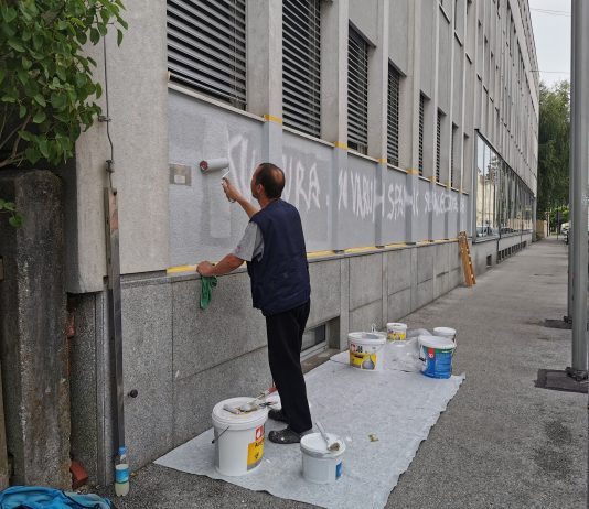 Je grafit na poslopju Ministrstva za kulturo – kultura?