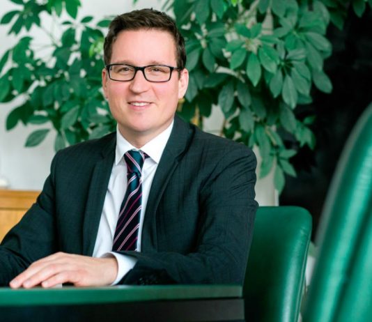 Minister Koritnik ob predstavitvi aplikacije za varovanje zdravja: Zdravje ljudi ne sme in ne more biti predmet političnega in ideološkega obračunavanja. Je pravica vsakega državljana in dolžnost vsakokratne vlade