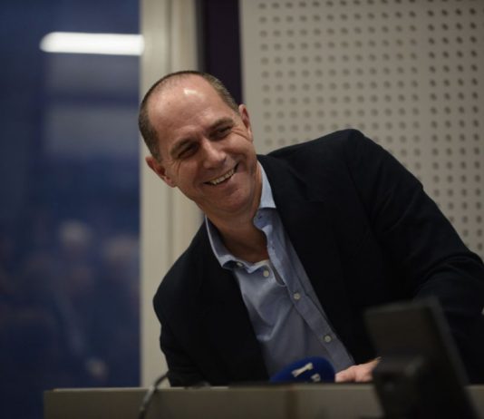 Poglejte imena, ki jih propadli KUL kandidat Jože P. Damijan za tranzicijsko levico pripravlja za vodjo novo nastajajoče stranke!