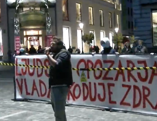 Nezaslišano! Levosučni kolesarji hočejo razrešitev Gantarja in Kreka, Sami pa se ukrepov ne držijo.