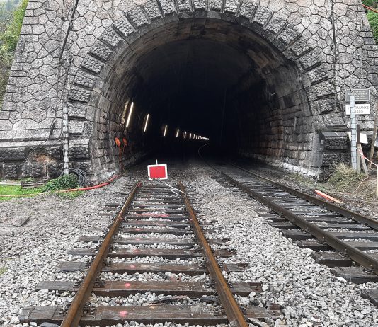 Začenja se popolna zapora železniškega predora Karavanke