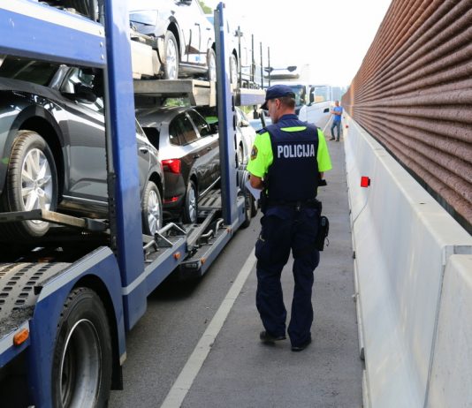 Utrujeni, prehitri, nepripeti: V enem tednu 821 kršitev voznikov tovornjakov in avtobusov