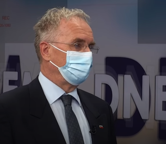 (Video) Aleš Hojs: “Gospod Medved, ker v 58 tednih gospoda Jenulla niste prepoznali kot organizatorja, bom jaz dal v nedeljo za mašo, za vašo zdravo pamet”.