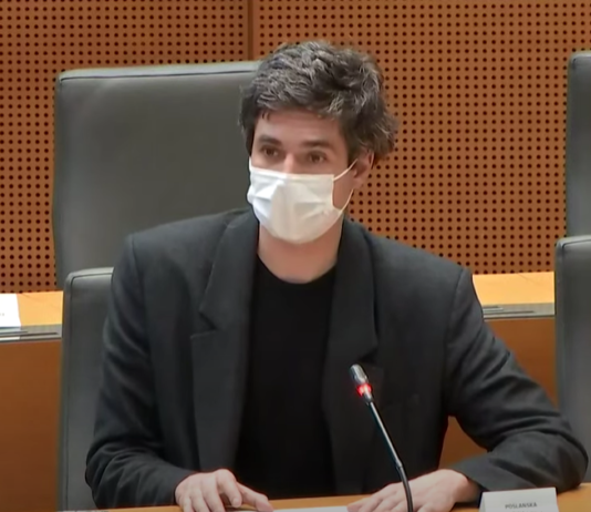 Minister Matej Tonin stranki Levica jasno sporoča, da z zbiranjem podpisov o referendomu samo izigrava ljudstvo in se gre politikanstvo