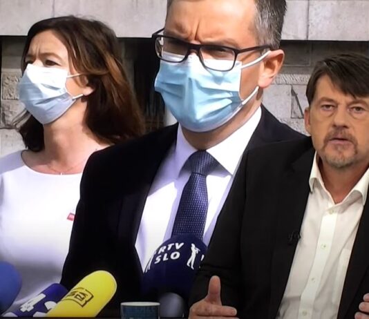 (Video) Boris Tomašič v oddaji Kdo vam laže Marjanu Šarcu: Koliko mask ste naročili, preden ste pobegnili?