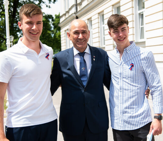 Predsednik vlade Janez Janša na slovesnosti ob 30. obletnici samostojne države Slovenije v organizaciji izseljenskega društva Slovenija v svetu