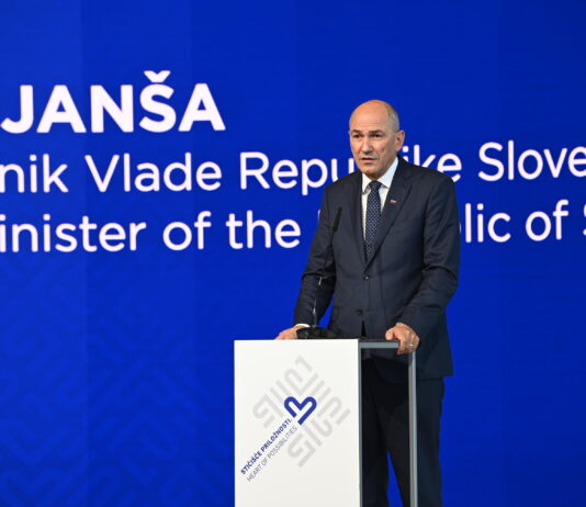 Predsednik vlade Janez Janša na slavnostni otvoritvi novega terminala Letališča dr. Jožeta Pučnika Ljubljana