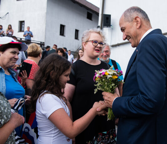 Predsednik vlade Janez Janša: Oddajnik na Kumu je pomenil kritično infrastrukturo za to, da je slovenska in tuja javnost vedela, kaj se v Sloveniji dogaja