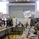 RTV Slovenija nadaljuje s političnim aktivizmom, za njih bolj pomembno ali se bo v primeru neuspeha zunanji minster opravičil Fajonovi, kot njeno sporno imenovanje!