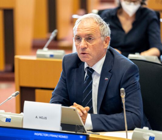 Članom odbora LIBE je minister za notranje zadeve Aleš Hojs predstavil prednostne naloge slovenskega predsedovanja