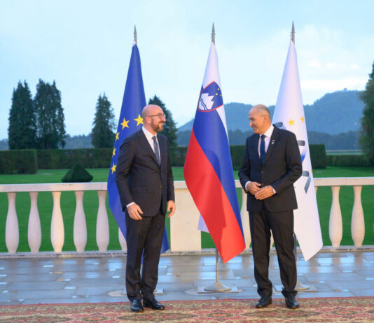Predsednik vlade na Brdu pri Kranju gostil neformalno srečanje in delovno večerjo voditeljev držav ali vlad držav članic EU