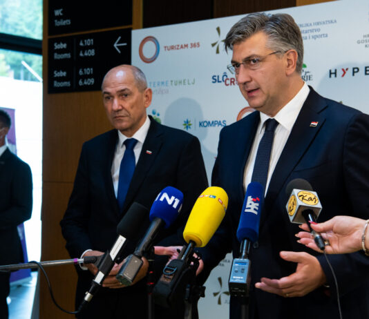 Predsednik vlade Janez Janša: V času COVID se da z dobro organizacijo ponovno zagnati nekatere dejavnosti, ki so bile v lanskem letu prizadete