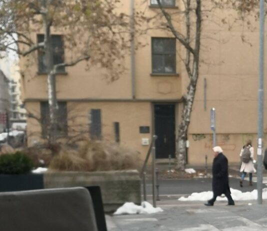 Zakaj je bil na obisku Ustavnega sodišča Milan Kučan?