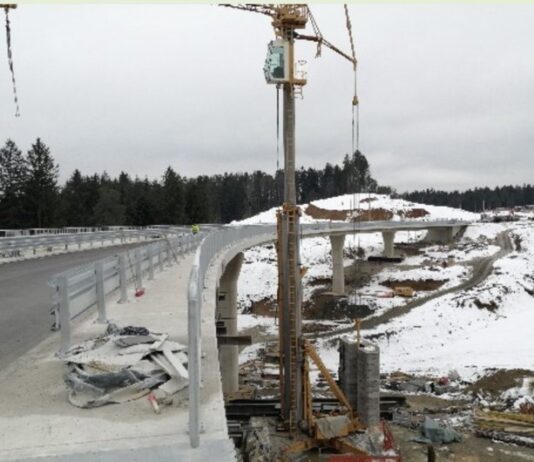Ali Računsko sodišče Korošce in Belokranjce obravnava kot drugorazredne državljane? Gradnja tretje razvojne osi naj bi bila po njihovo neupravičena.