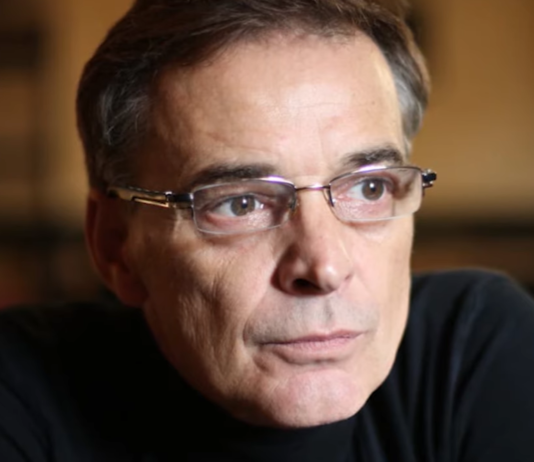 Igor Samobor v času vodenja SNG Drame Ljubljana od SNG Drame Ljubljana prejemal plačila na račun svojega s.p.-ja