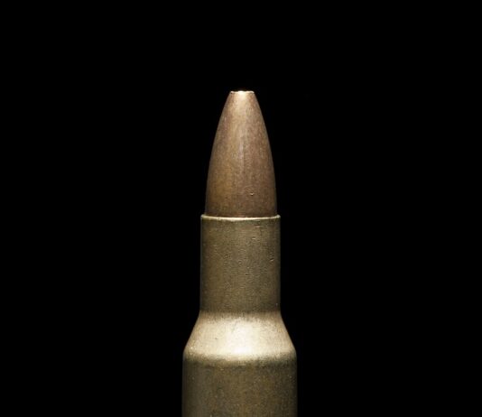 Notranji minister Aleš Hojs ob svoji 60 letnici prejel tudi grožnjo: “Vse naj naj, darilo vam bomo poslali po pošti”