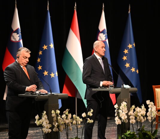 (Video) Janez Janša in Viktor Orban pohvalila odnose med Slovenijo in Madžarsko