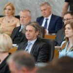 V Gibanju Svoboda višje številke o številu čakajočih nad dopustno dobo, razumejo kot zmajševanje čakalnih vrst!!??