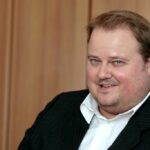 Izjava dneva: “Če ne boste pametno glasovali bo Nika vaša Ministrica za resnico”