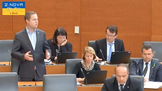 (Video) Žan Mahnič: “Koalicijski partnerji o nepravilnostih na volitvah govorijo tako vehementno kot bi govorili o volitvah predsednika razreda, ne pa državnozborskih volitvah”