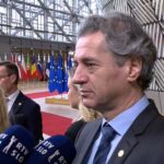 Golobova vlada na zadnji seji davkoplačevalce oropala kar sredi belega dne