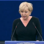 Romana Tomc: “Mediji skušajo sredi ruske zgodbe Nataše Pirc Musar in levičarskih škadalov, preusmeriti pozornost na nepomembno izjavo”