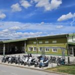 Občina Slovenske Konjice vlaga v prihodnost športa: Zamenjava poda v Športni dvorani