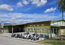 Občina Slovenske Konjice vlaga v prihodnost športa: Zamenjava poda v Športni dvorani