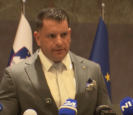 Zoran Stevanović: “Luka Mesec je po več mandatih nedela, pozabil, da se seje državnega zbora tudi snemajo”