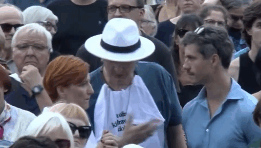 Žan Mahnič: “Na Trg republike so prišli branit lastno lenobo in privilegije, ki so pod desničarsko vlado ogrožene”