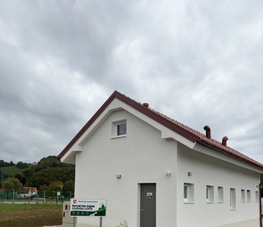 Občina Slovenske Konjice: Zaključena gradbena dela na projektu Pomožna športna stavba v Ločah – ustvarjeni pogoji za nove športne in družbene programe