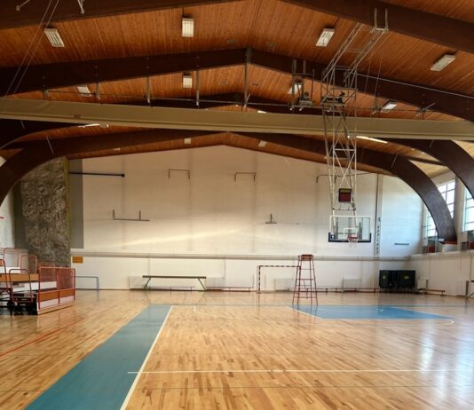 Občina Slovenske Konjice: Nova športna tla v Športni dvorani Slovenske Konjice