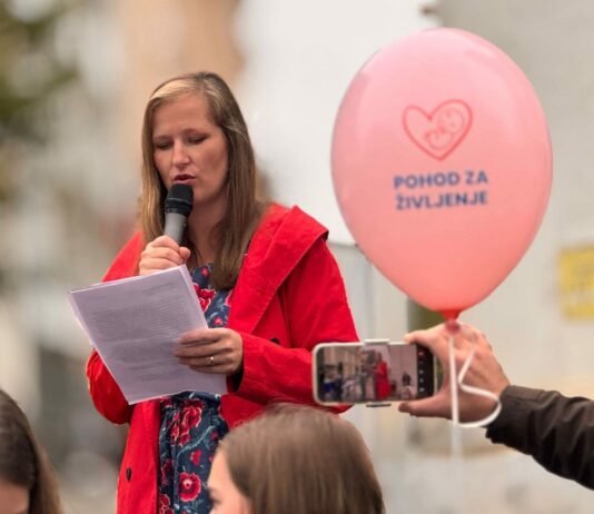 Borut Rončevič: “Potrebujemo družbo, ki ceni starševstvo, podpira družine in se veseli novega življenja”